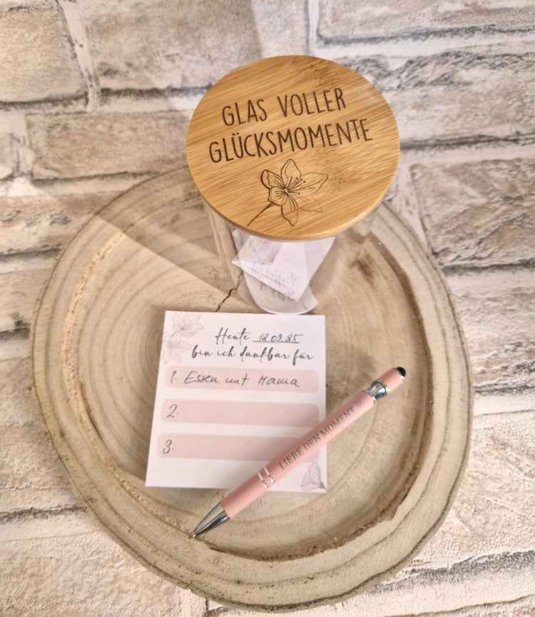 Dankbarkeits-Set – Glas voller Glücksmomente mit graviertem Deckel, Notizblock & Kugelschreiber