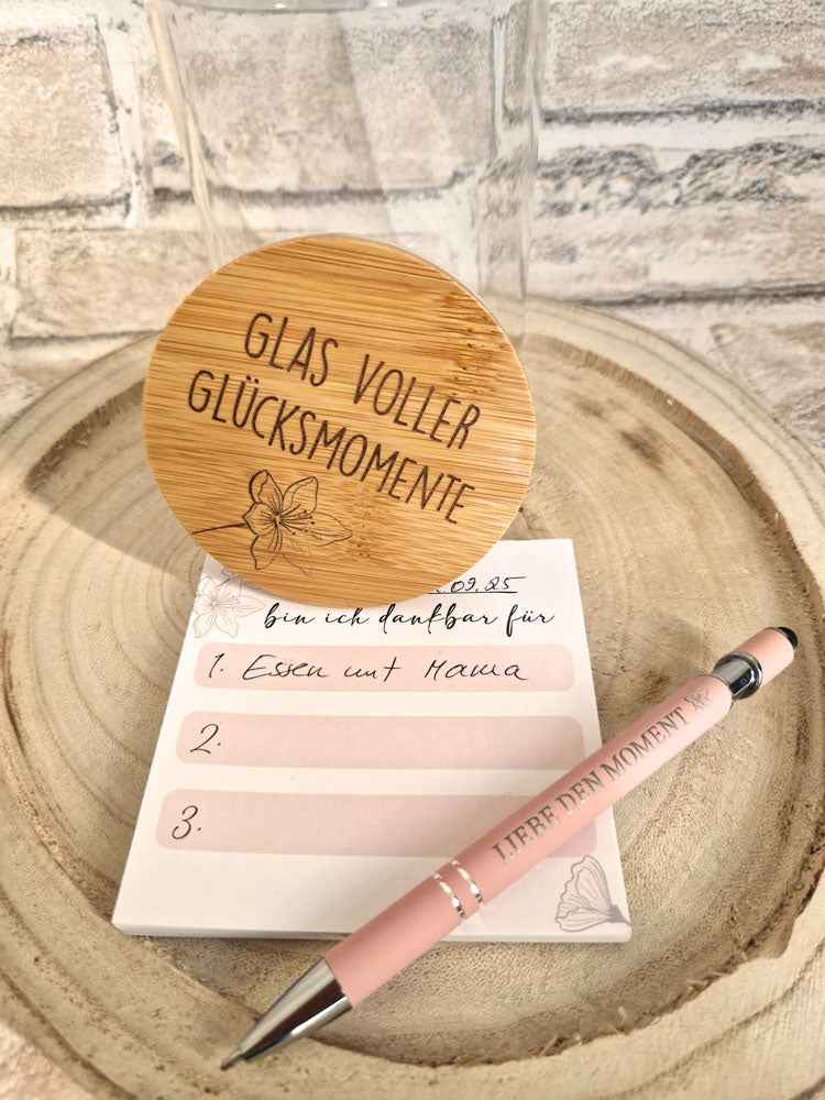 Dankbarkeits-Set – Glas voller Glücksmomente mit graviertem Deckel, Notizblock & Kugelschreiber