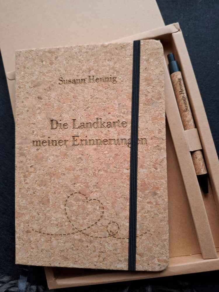 „Die Landkarte meiner Erinnerungen“ – Personalisiertes DIN A5 Kork-Notizbuch mit Stift & Lasergravur