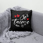 Kissenbezug mit liebevollem Druck "Je t´aime" – bringt Herz und Stil in jeden Raum.