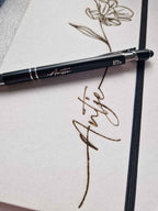 Personalisiertes Notizbuch & Kugelschreiber Set mit Lasergravur – Nachhaltiges A5 Steinpapier Notizbuch & recycelter Aluminium Pen – Name frei wählbar