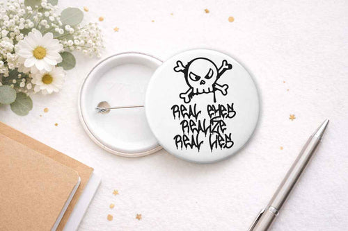 44 mm Button - „Real Eyes Realize Real Lies“ | Statement Ansteckbutton