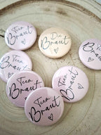 JGA Button Set Team Braut & Braut 44 mm - 6x Team Braut Rosa + 1x Braut Pfirsich - Junggesellinnenabschied Buttons