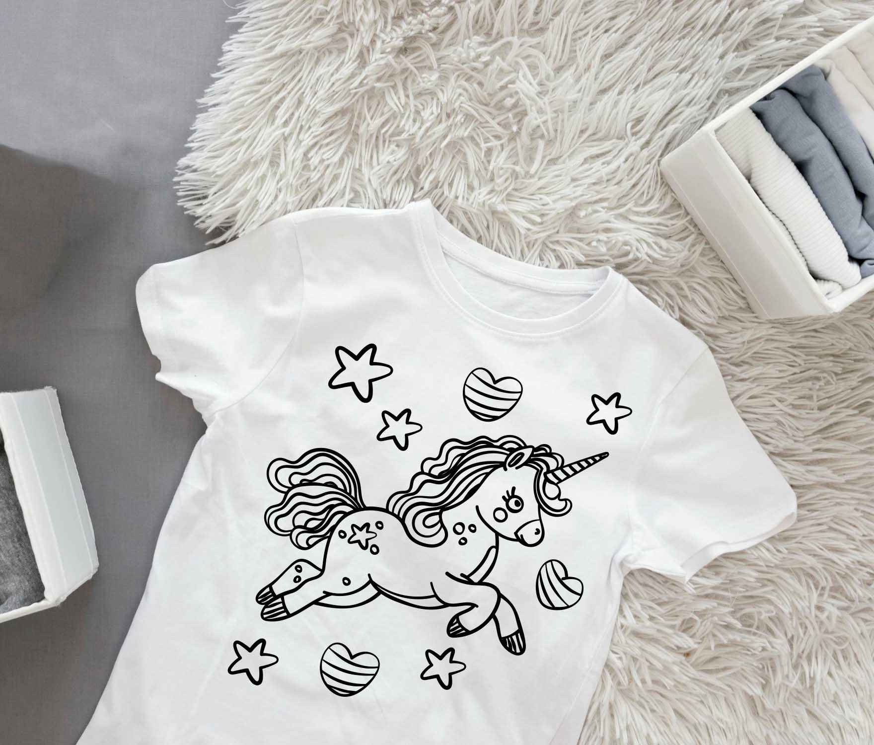 Ausmalbügelmotiv - EINHORN MIT HERZEN