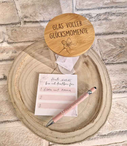Dankbarkeits-Set – Glas voller Glücksmomente mit graviertem Deckel, Notizblock & Kugelschreiber