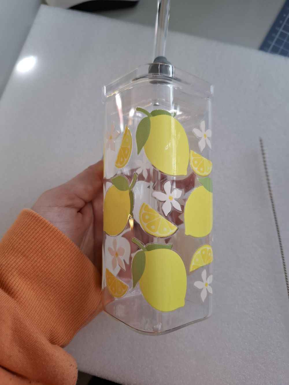 Zitronen-Glasbecher mit Deckel & Strohhalm – auslaufsicher, stylisch & langlebig