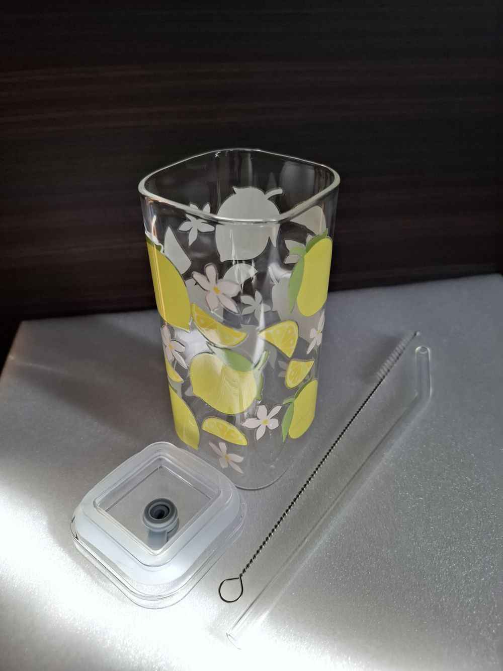 Zitronen-Glasbecher mit Deckel & Strohhalm – auslaufsicher, stylisch & langlebig