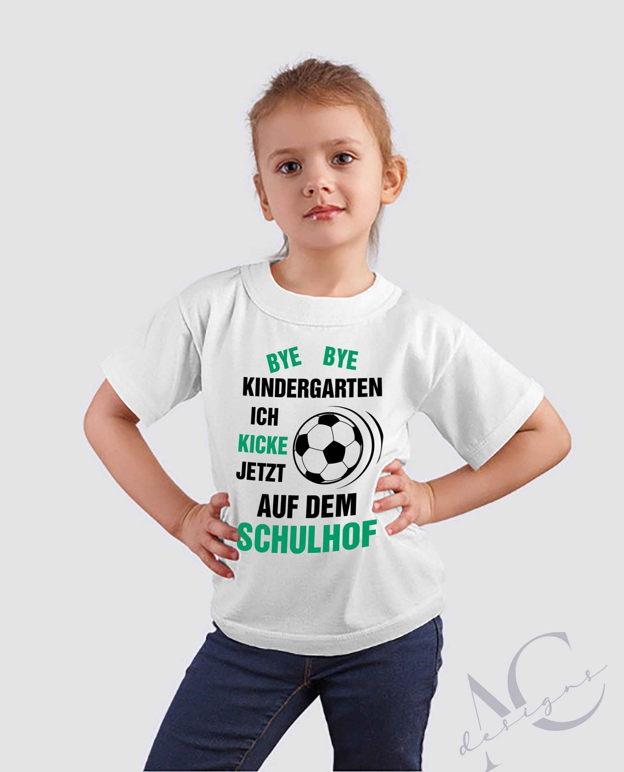 Bügelmotiv "Kicken auf dem Schulhof" – Der coole Schulstart für kleine Fußballfans!