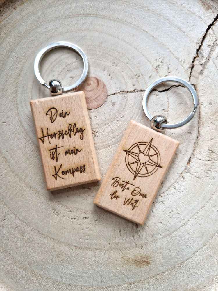 Holz Schlüsselanhänger mit Gravur – „Dein Herzschlag ist mein Kompass“ | Geschenkidee für Partner, Freunde & Familie