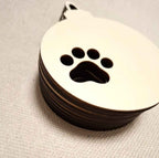 Weihnachtskugel aus Holz mit Katzenpfoten-Abdruck – Lasergeschnittenes Sperrholz-Ornament zum Bemalen (7,5 x 9,5 cm)