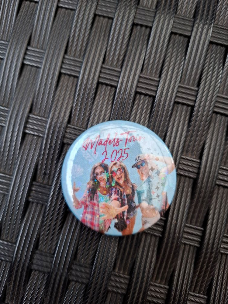 Personalisierter Urlaubsbutton 2025 – mit Wunschtext & Foto