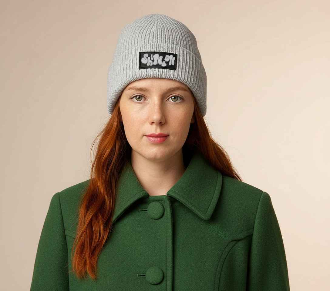 Fashion Patch Beanie Hellgrau - Recycelter Polyester | “Shine On” Patch