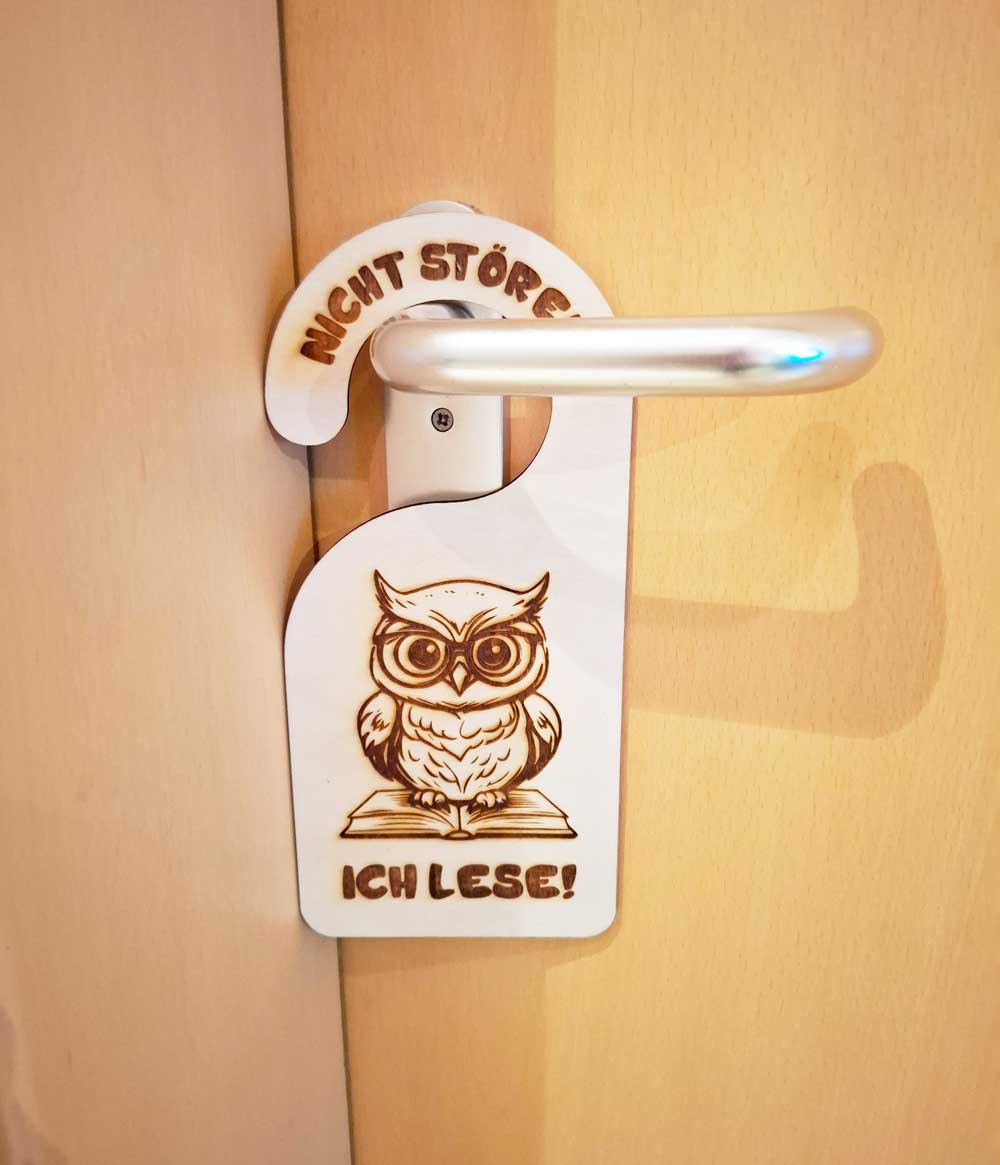 Türanhänger aus Holz  - „BITTE NICHT STÖREN“