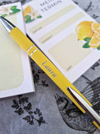 Frischer Zitronen-Twist - Dein Notiz- & Termin-Bundle mit Kugelschreiber