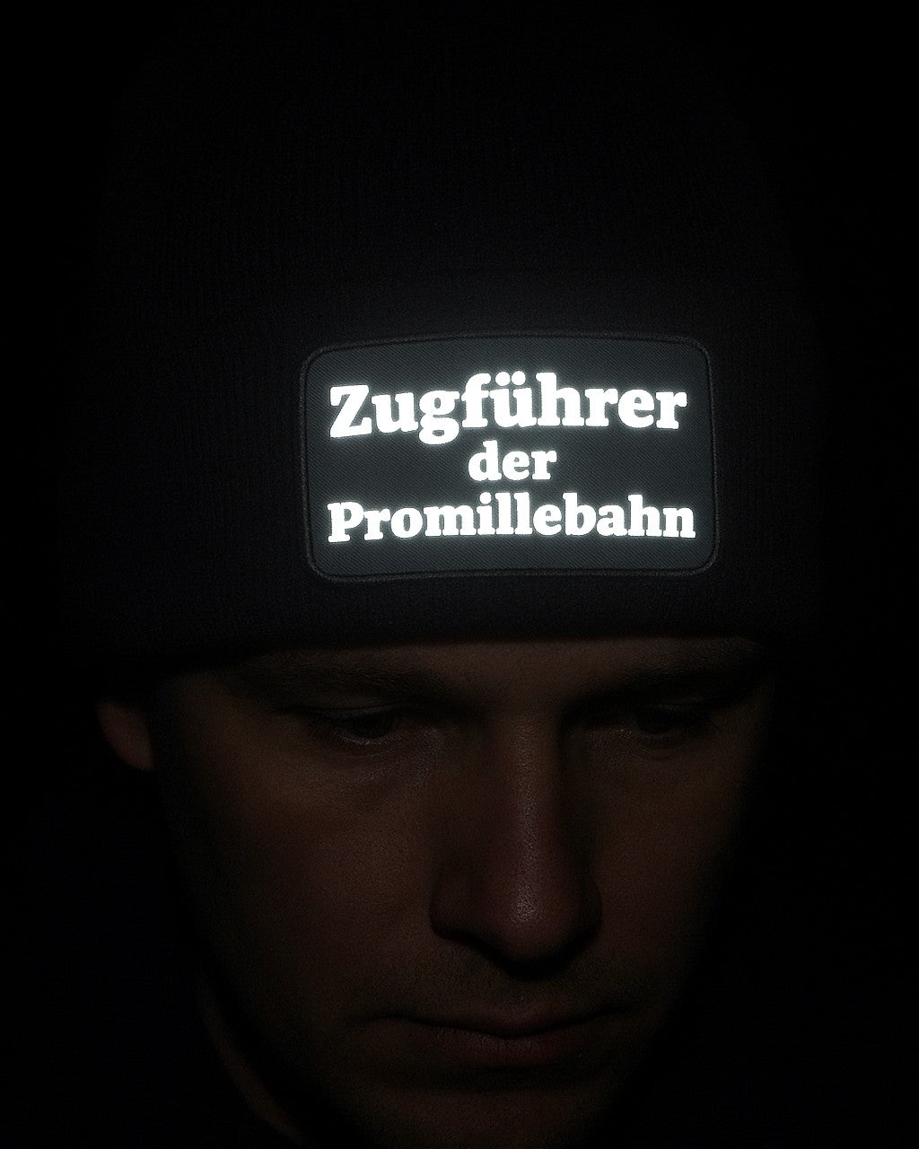Zugführer der Promillebahn – Schwarze Mütze mit Reflex-Patch für Kohlfahrt & Party