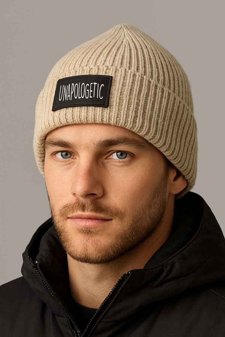 Statement Patch Beanie Beige - „unapologetic“