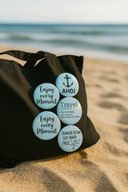 Ansteck-Button "Reiselust" – 4 maritime Motive | 44 mm | Sicherheitsnadel | Individuell oder als Set