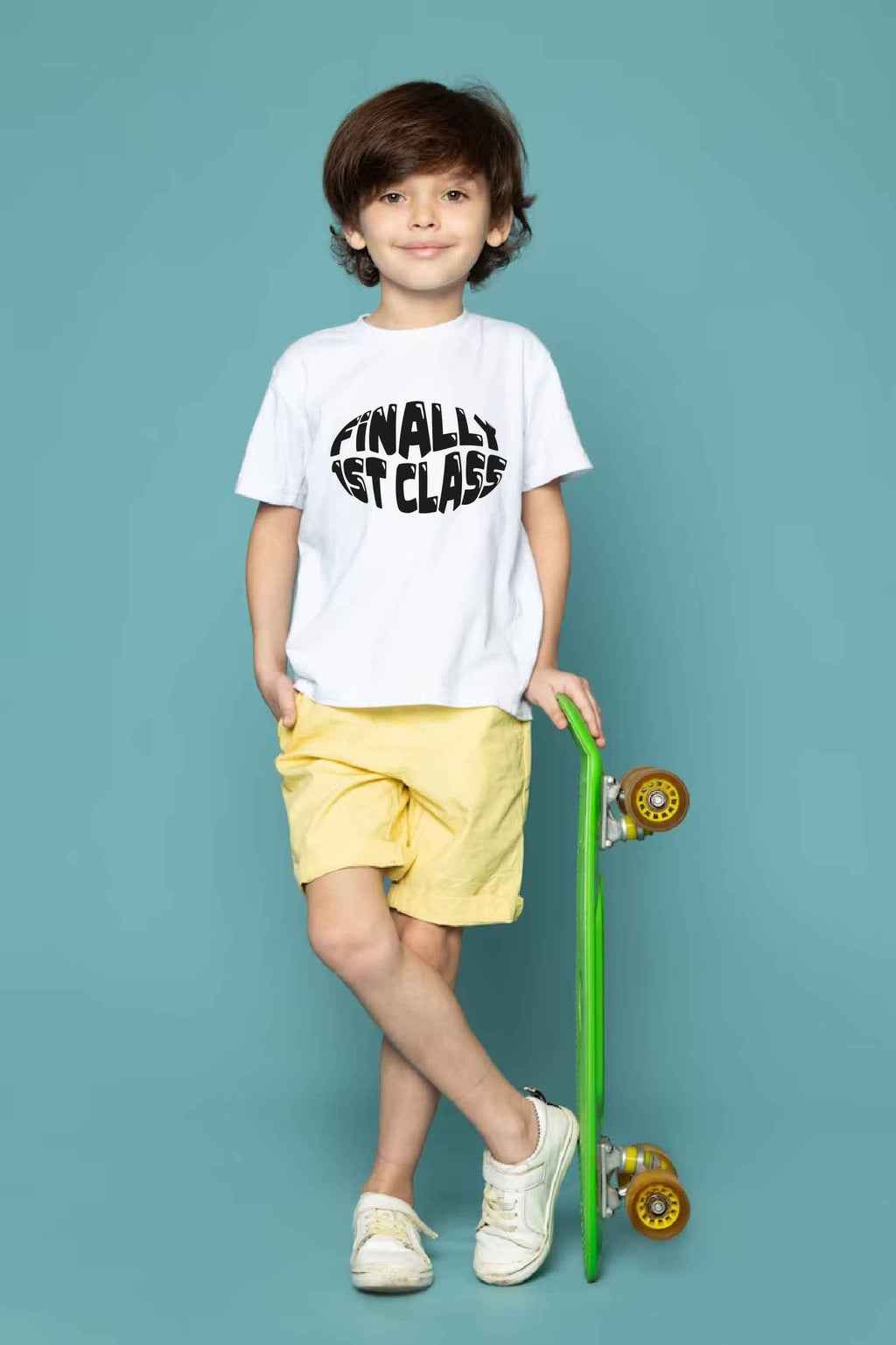 🔥 Bügelmotiv "FINALLY 1ST CLASS" - Der coole Style für deinen ABC-Schützen!