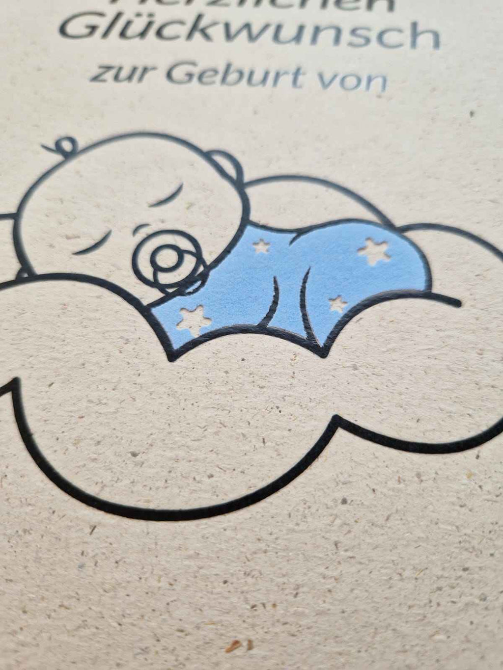 Glückwunschkarte zur Geburt aus Graspapier | DIN A5 mit 3D-Flock-Babybody | Inkl. Graspapier-Umschlag | Öko-Grußkarte mit Personalisierung