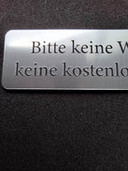 "Bitte keine Werbung und keine kostenlosen Zeitungen" Briefkastenschild | Graviertes Kunststoffschild (100x25 mm) - 4 Farbvarianten