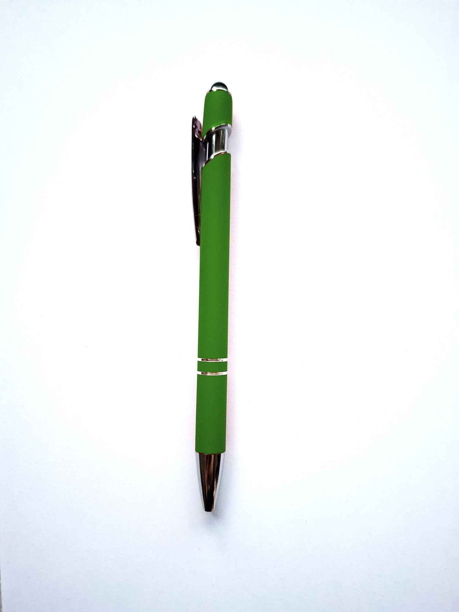 Eleganter Metall-Kugelschreiber in Grün mit personalisierter Lasergravur
