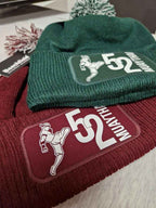 Snowstar® Patch Beanie mit Aufdruck "52"