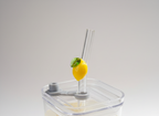 Eckiges Trinkglas mit Zitronenmotiv & 2 Glasstrohhalmen – 400 ml