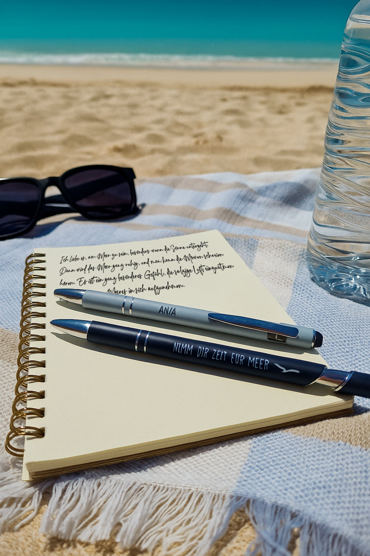 Eleganter Metall-Kugelschreiber mit Lasergravur in Morandi-Blau – Perfektes Geschenk für Büro, Schule & Feiertage