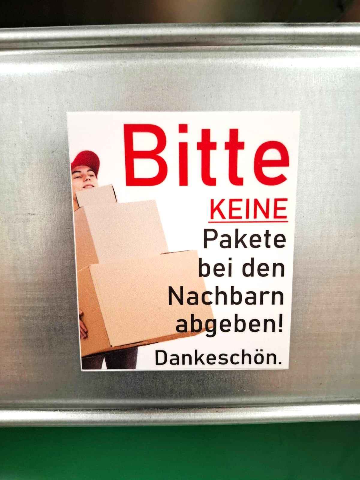 Briefkasten Magnet „Bitte KEINE Pakete bei den Nachbarn abgeben“ - Lieferhinweis für Paketboten - AC Designs