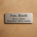 Briefkastenschild mit Gravur – Personalisiertes Namensschild für Familien | 70x25 mm - AC Designs