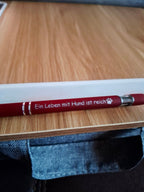 Eleganter Metall - Kugelschreiber in Bordeaux mit personalisierter Lasergravur - AC Designs