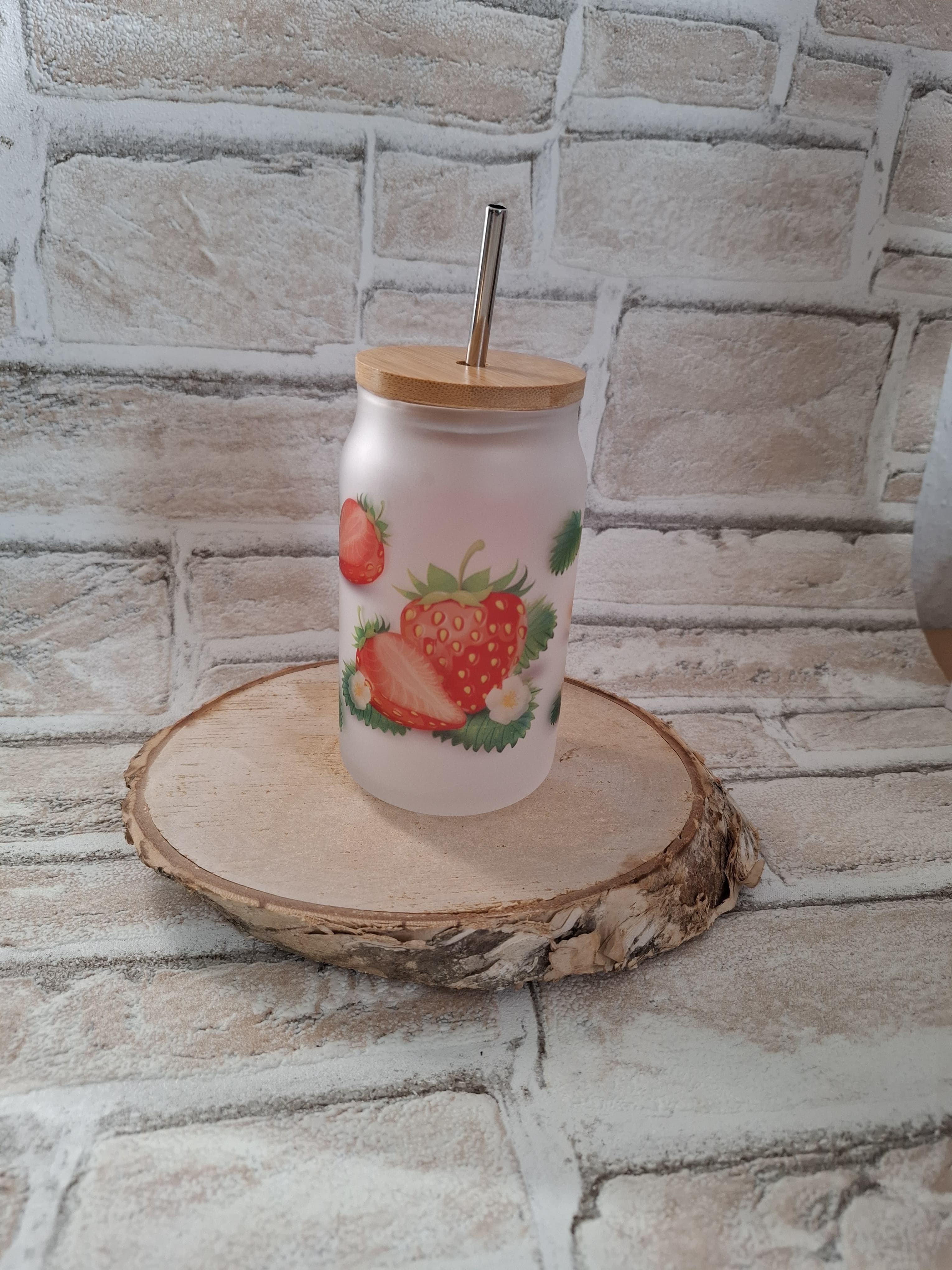 Erdbeer-Träume Glas mit Bambusdeckel & Edelstahlhalm – 400 ml fruchtiger Genuss für Smoothies & mehr! - AC Designs