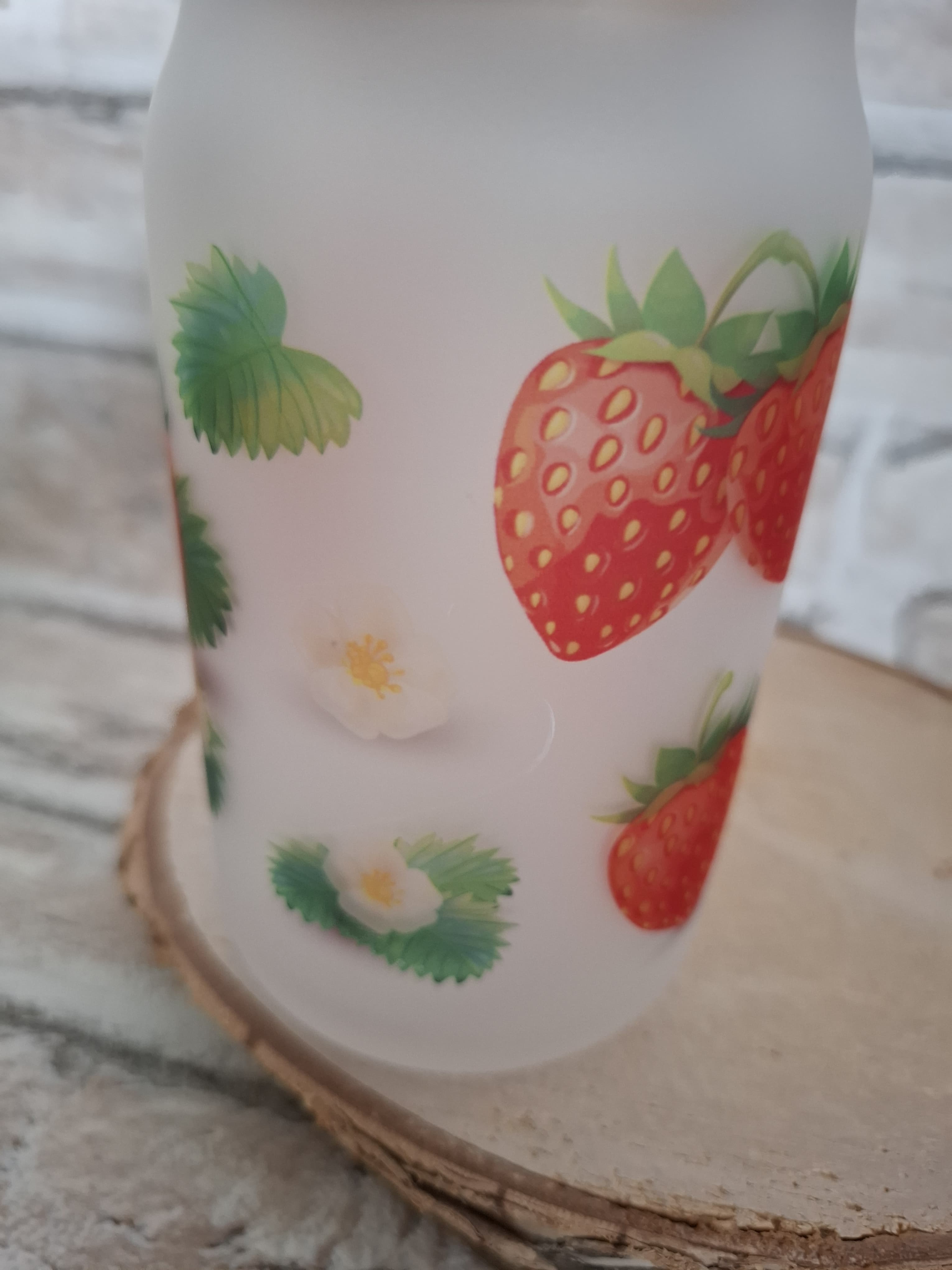 Erdbeer-Träume Glas mit Bambusdeckel & Edelstahlhalm – 400 ml fruchtiger Genuss für Smoothies & mehr! - AC Designs
