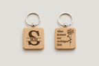 Gravierter Holz Schlüsselanhänger personalisiert | Initiale mit Name | Geschenk für Herzensmenschen - AC Designs