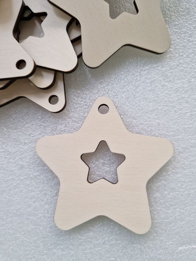 Holzanhänger „Stern“ – 8x8 cm, lasergeschnitten, Sperrholz - AC Designs