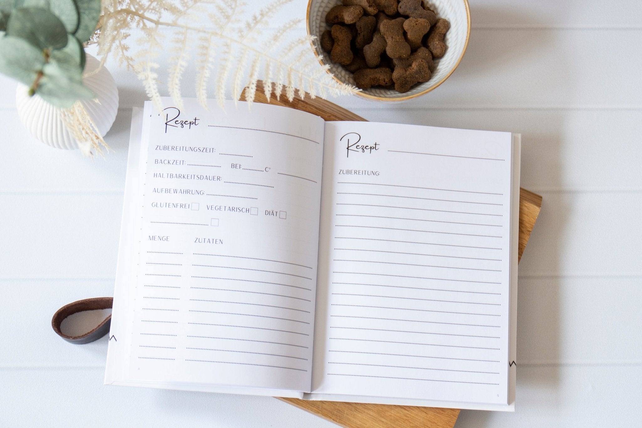 Leckerli - Rezeptbuch für Hunde & Katzen – Geschenk für Tierliebhaber | A5 Hardcover DIY - AC Designs