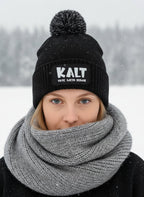 Mütze „Kalt wie mein Humor“ – Lustige Winter Beanie mit Bommel | Snowstar® Patch Beanie - AC Designs