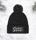 Mütze „LET IT SNOW“ – Winter Beanie mit Bommel | Snowstar® Patch Beanie - AC Designs
