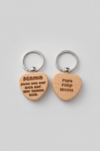 Personalisierter Holz Schlüsselanhänger Mama - „Mama, pass gut auf dich auf. Wir lieben dich." – Gravur Buche, Made in Germany