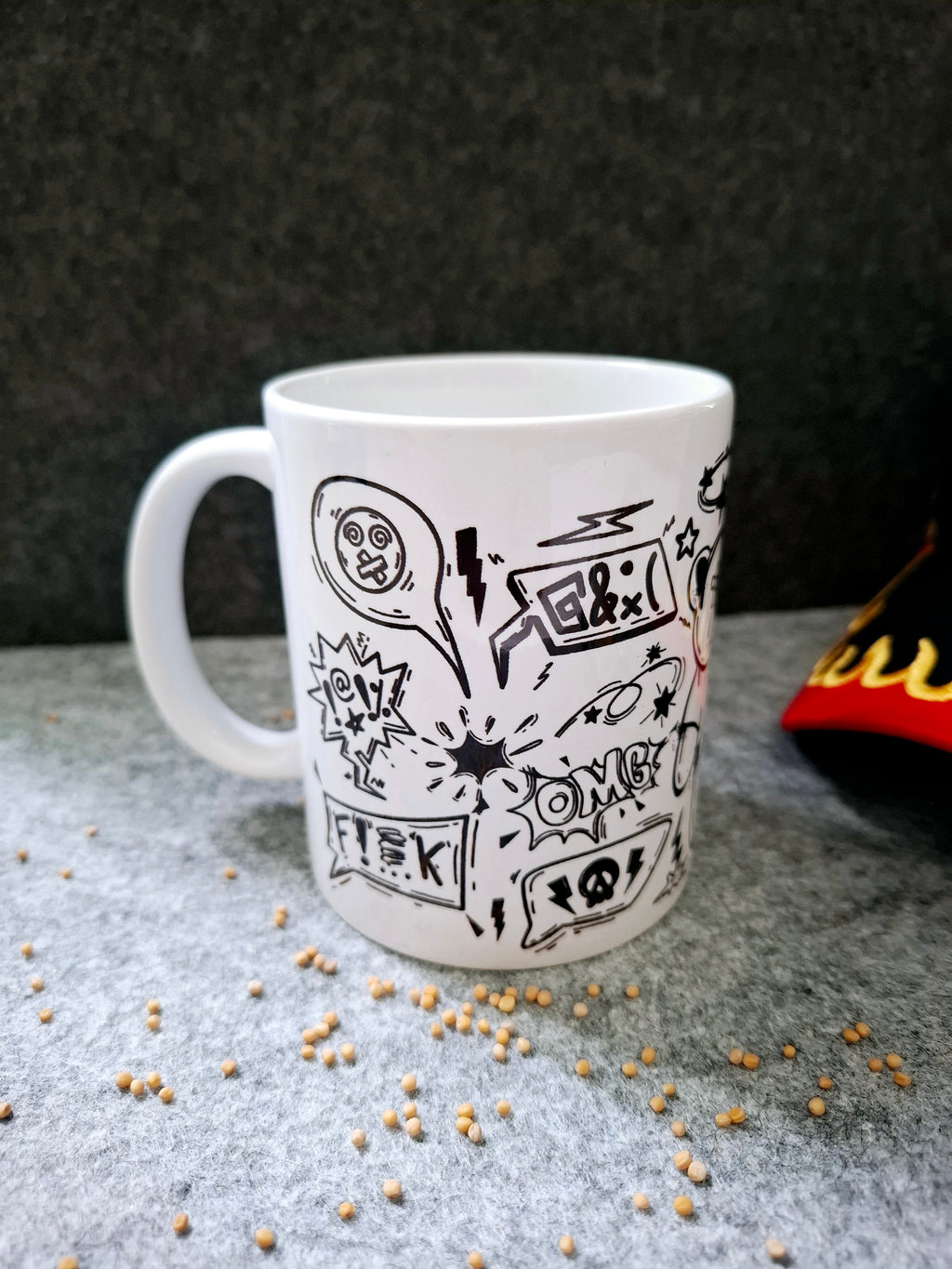 Individueller Kaffeebecher 'Graffiti-Style' – Ideal für Morgenmuffel - AC Designs