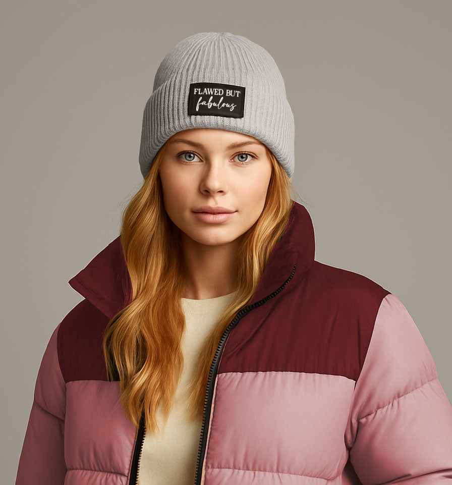 Statement Patch Beanie Hellgrau - „flawed but fabulous“ - AC Designs
