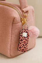 Stylisches Schlüsselband aus Neopren mit Lippenstifthalter & Pom Pom – Animalprint in Rosa/Pink - AC Designs