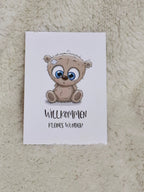 Willkommenskarte zur Geburt | DIN A6 mit ‚Willkommen kleines Wunder‘ | 350g PEFC-zertifiziertes Papier | Umweltfreundliche Babykarte mit Bärchen-Motiv - AC Designs
